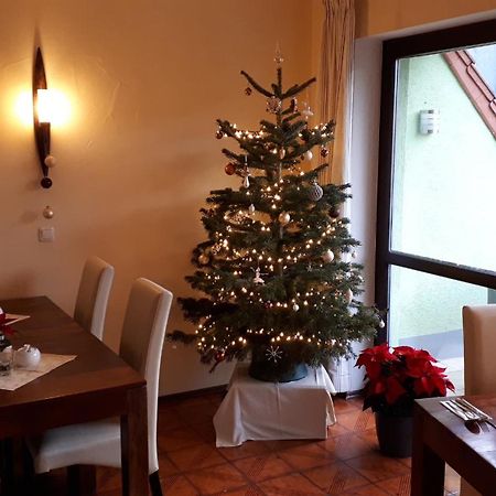 Mainstockheim Pension Am Weinberg Bed & Breakfast מראה חיצוני תמונה