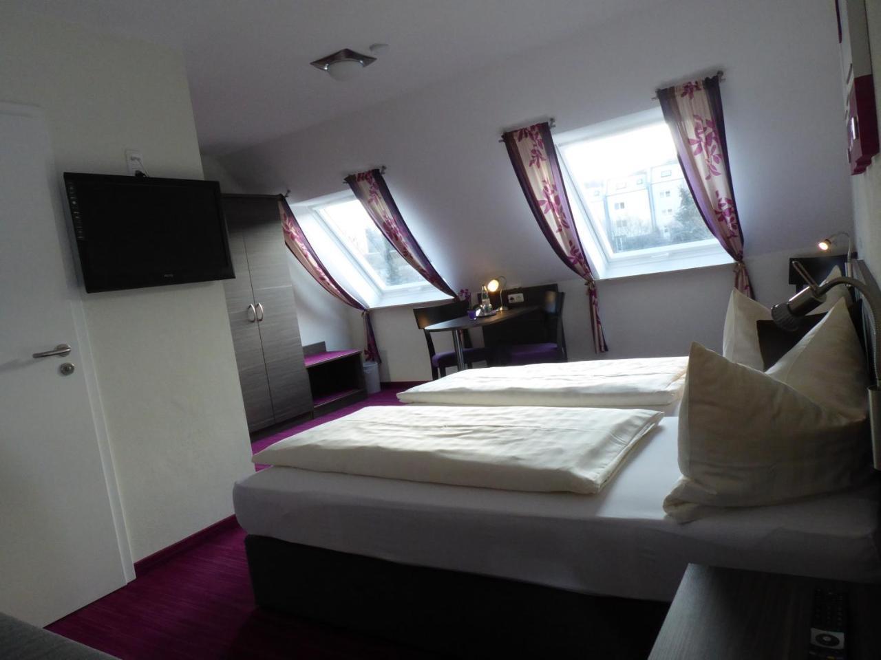 Mainstockheim Pension Am Weinberg Bed & Breakfast מראה חיצוני תמונה